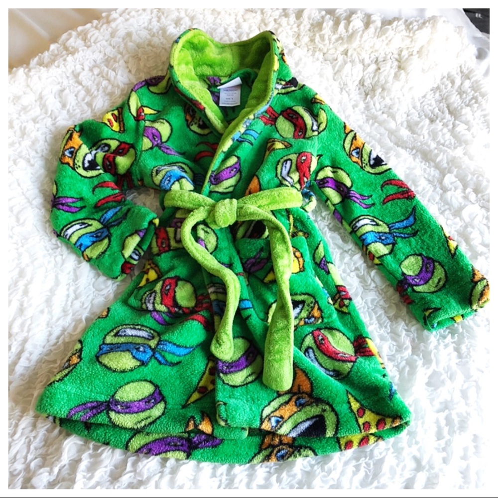 TNMT FLEECE ROBE BOYS 6